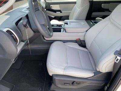 2026 Ford Expedition — photo 9 view