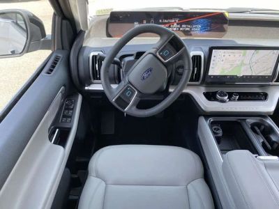 2026 Ford Expedition — photo 7 view