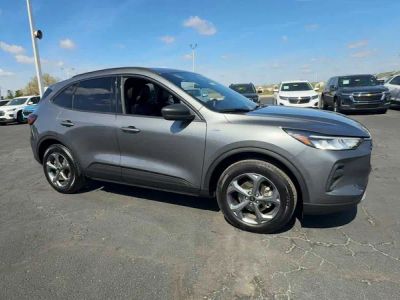 2025 Ford Escape — side profile view