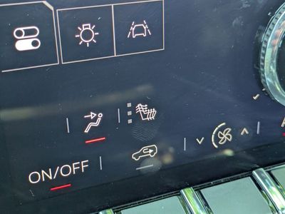 2025 GMC Terrain - Photo 23