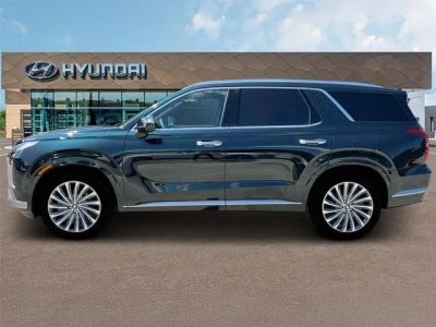 2025 Hyundai PALISADE — rear three-quarter view