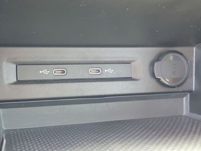 2023 Volkswagen Taos — photo 30 view