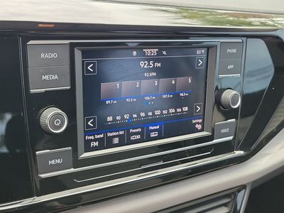 2023 Volkswagen Taos — photo 27 view