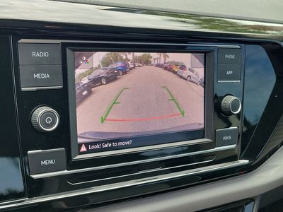 2023 Volkswagen Taos — photo 28 view
