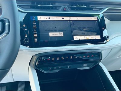 2026 Jeep Cherokee — photo 14 view