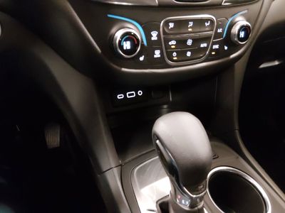 2024 Chevrolet Equinox — photo 13 view