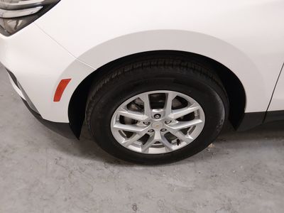 2024 Chevrolet Equinox — photo 10 view
