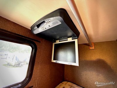 2017 Tiffin Allegro Red — photo 21 view