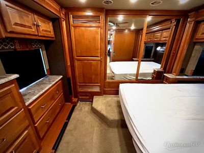 2017 Tiffin Allegro Red — photo 24 view