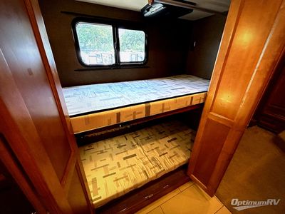 2017 Tiffin Allegro Red — photo 19 view