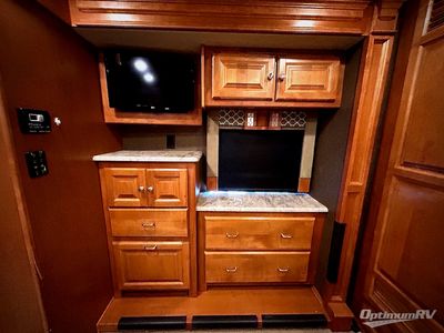 2017 Tiffin Allegro Red — photo 26 view