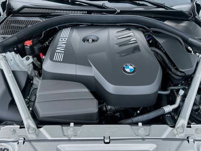 2026 BMW 4 Series — photo 25 view