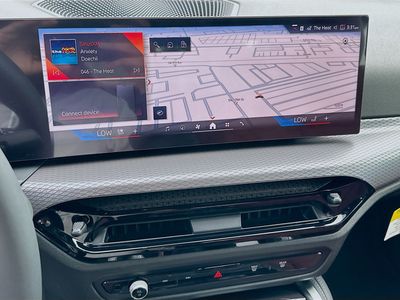 2026 BMW 4 Series — photo 10 view