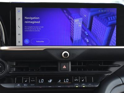 2023 Toyota Crown — photo 16 view