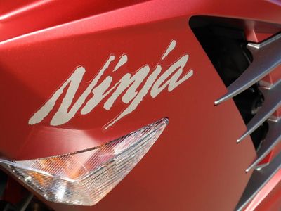 2025 Kawasaki Ninja ZX-14R ABS — photo 14 view