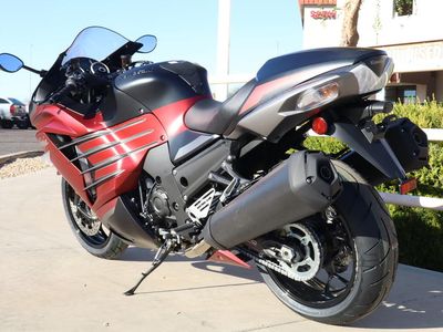 2025 Kawasaki Ninja ZX-14R ABS — detail view