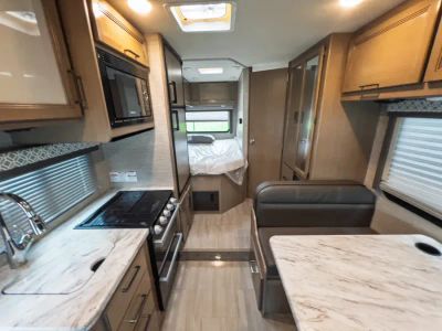 2022 Thor Motor Coach COLEMAN — engine compartment view