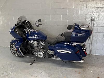 2025 Indian Motorcycle Pursuit Limited 112 Springfield Blue — photo 11 view