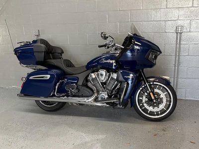 2025 Indian Motorcycle Pursuit Limited 112 Springfield Blue — photo 12 view