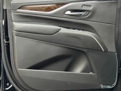 2024 Cadillac Escalade — photo 15 view