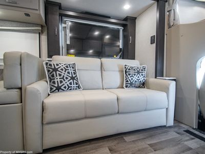 2026 Thor Motor Coach Pasadena — photo 13 view