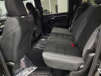 2026 Ram 1500 — photo 32 view