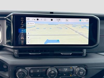 2026 Jeep Wrangler — photo 32 view