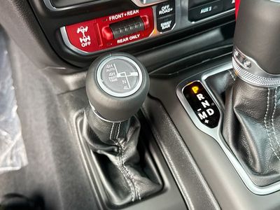2026 Jeep Wrangler — photo 30 view