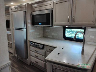 2023 Newmar Kountry Star — photo 39 view