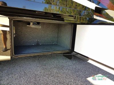 2023 Newmar Kountry Star — photo 15 view
