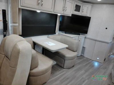 2023 Newmar Kountry Star — photo 32 view