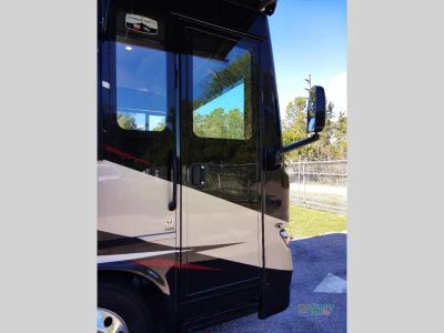 2023 Newmar Kountry Star — photo 28 view