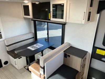 2026 Jayco NORTH TRAIL - Photo 9