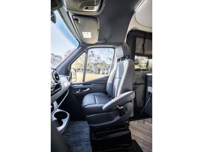 2025 Thor Motor Coach Sanctuary - Photo 14