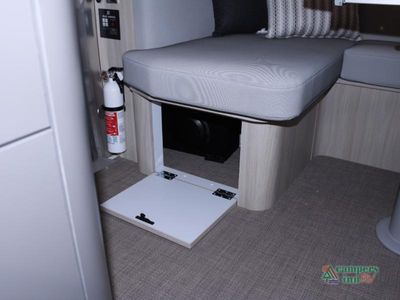 2026 Airstream Globetrotter — photo 16 view