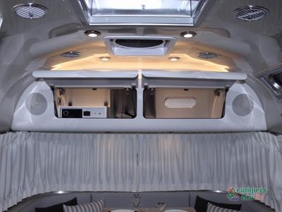 2026 Airstream Globetrotter — photo 22 view