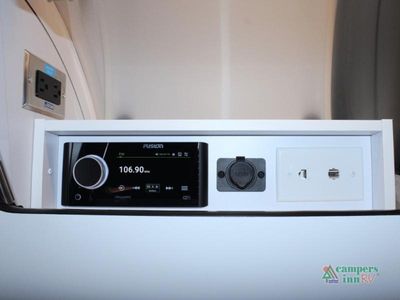 2026 Airstream Globetrotter — photo 23 view