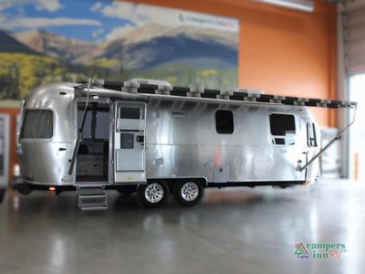 2026 Airstream Globetrotter — photo 11 view