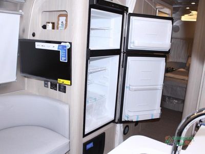 2026 Airstream Globetrotter — photo 49 view