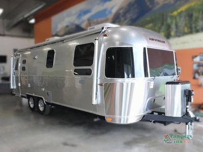 2026 Airstream Globetrotter — front three-quarter view