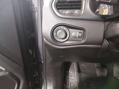 2023 Jeep Renegade — photo 13 view