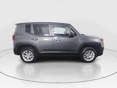 2023 Jeep Renegade — photo 8 view