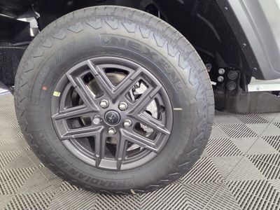 2026 Jeep Wrangler — photo 8 view