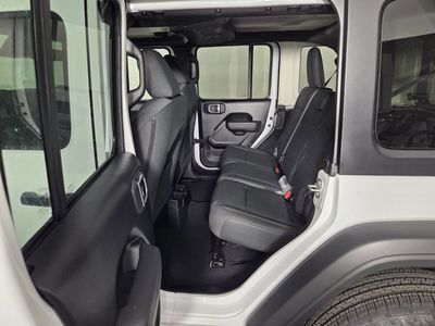 2026 Jeep Wrangler — photo 18 view