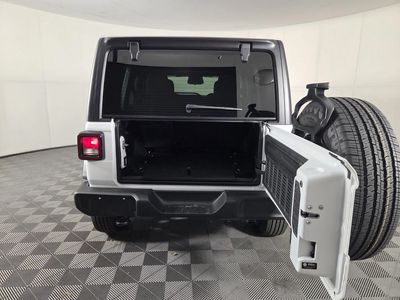 2026 Jeep Wrangler — photo 20 view
