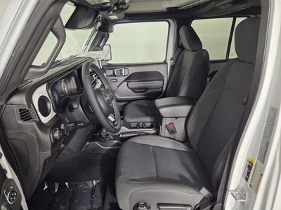 2026 Jeep Wrangler — photo 9 view