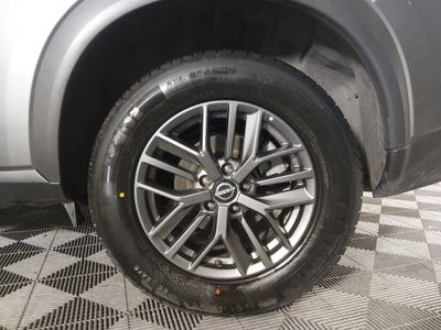 2023 Nissan Rogue — photo 10 view