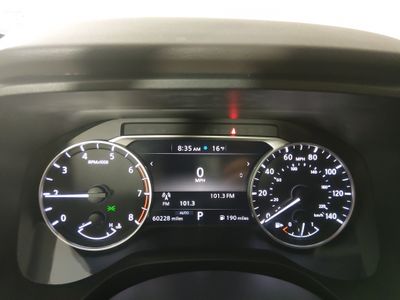 2023 Nissan Rogue — photo 14 view