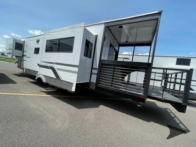 2025 Forest River RV Wildwood Heritage Glen LTZ — interior view