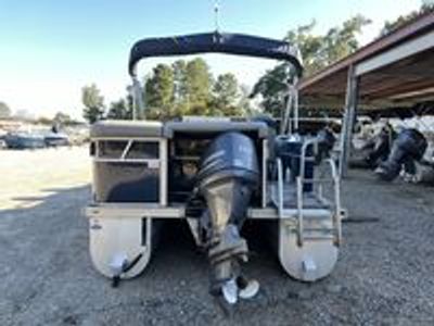 2012 G3 LX22 Deluxe — engine compartment view